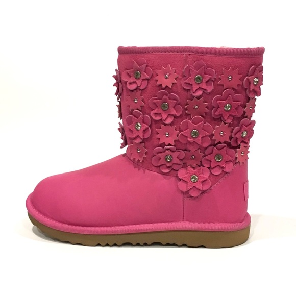 UGG CLASSIC SHORT II PETAL BOOTS -PINK AZALEA LEATHER -BIG KIDS US 5 -NEW - Picture 2 of 9